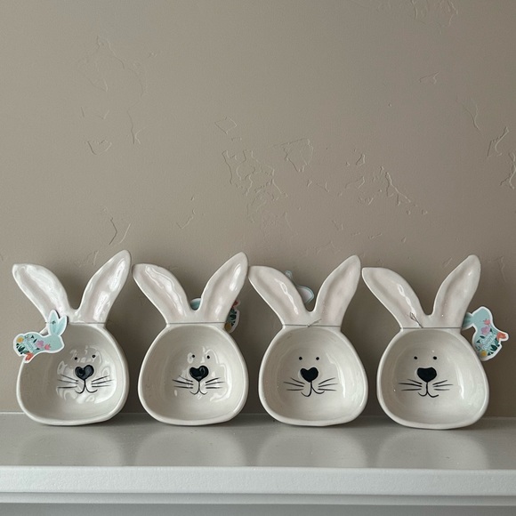 Easter Bunny Ears Ramekins Measuring Cups Bundle Adorable Bunnies Ceramic - Picture 3 of 8